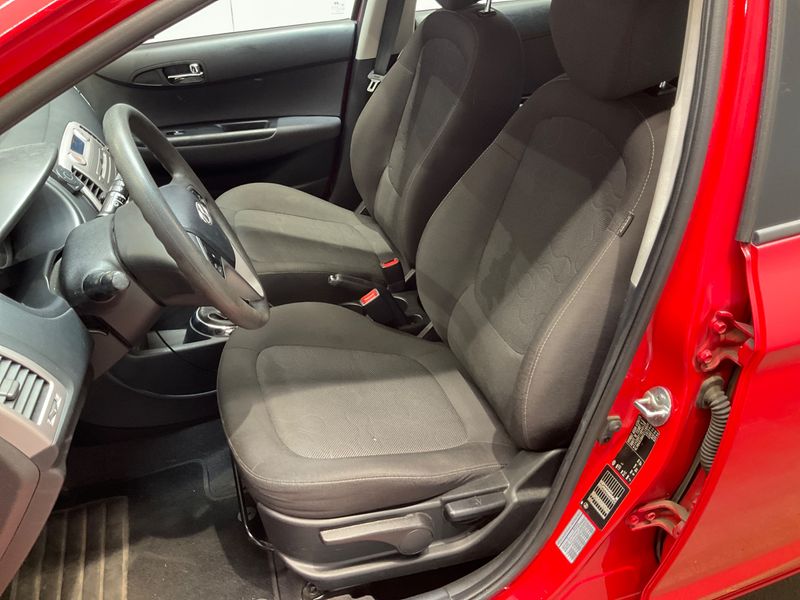 Hyundai i20 1.2 UEFA Euro 2012 Edition 2012 – снимка 3