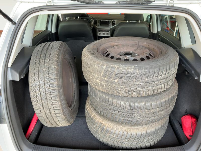 Volkswagen Golf VII Sportsvan 1.2 TSI Trendline BlueMotion Tech 2015 – снимка 16