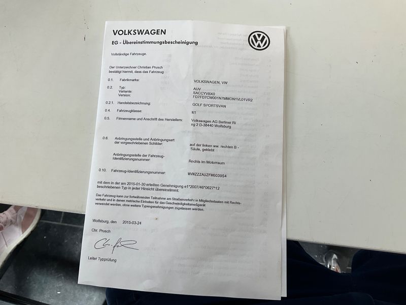 Volkswagen Golf VII Sportsvan 1.2 TSI Trendline BlueMotion Tech 2015 – снимка 22