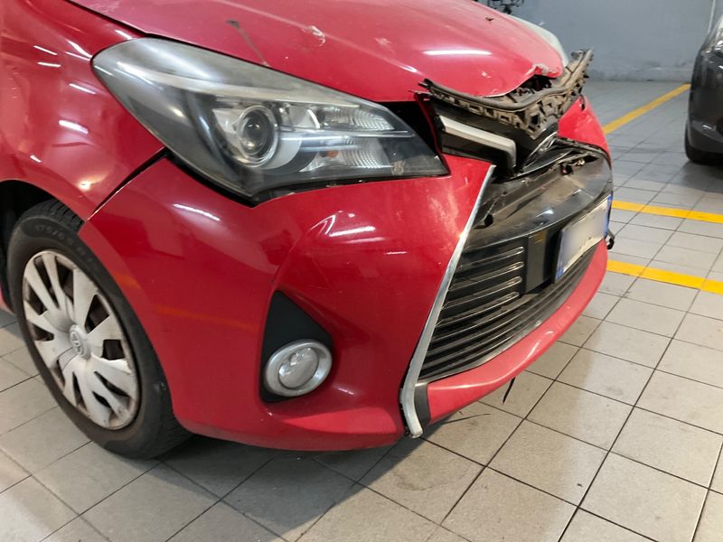 Toyota Yaris 1.5 Hybrid Active 2015 – снимка 47