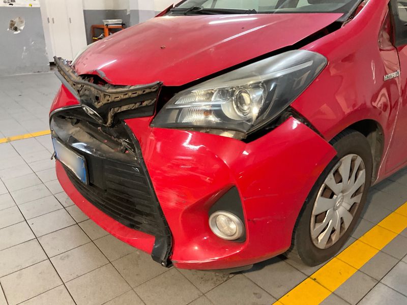 Toyota Yaris 1.5 Hybrid Active 2015 – снимка 45