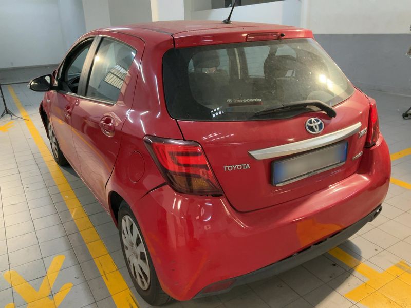 Toyota Yaris 1.5 Hybrid Active 2015 – снимка 6