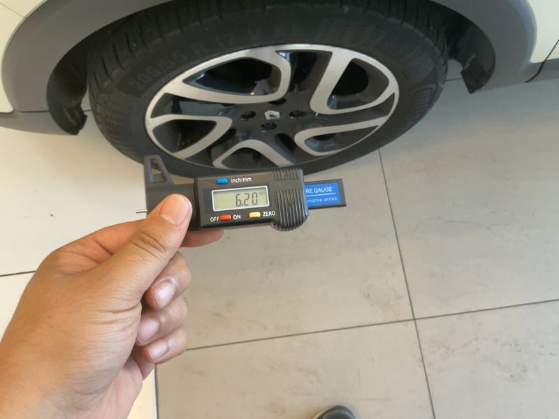 Renault Captur 0.9 Energy Intens 2015 – снимка 3