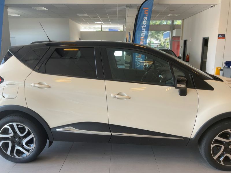 Renault Captur 0.9 Energy Intens 2015 – снимка 10