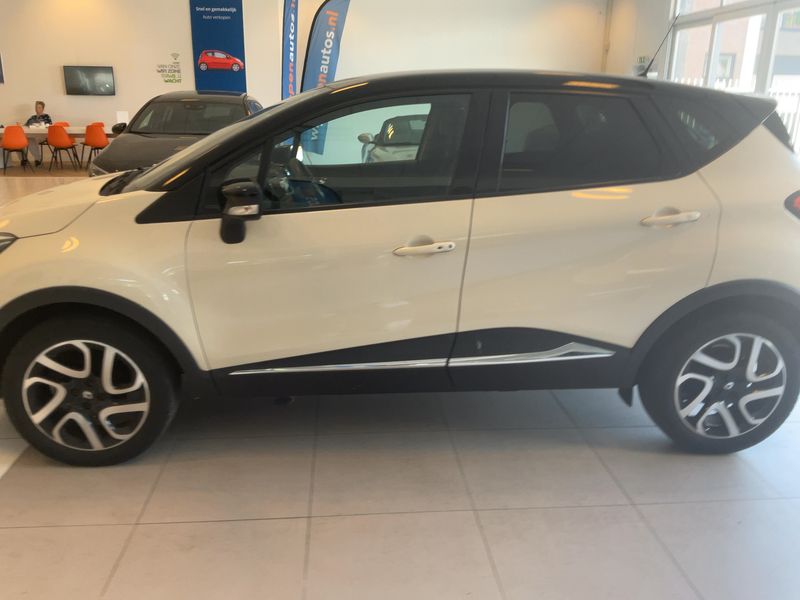Renault Captur 0.9 Energy Intens 2015 – снимка 4