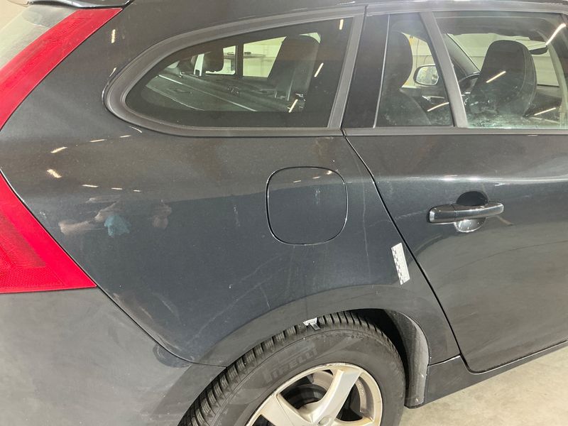 Volvo V60 2.0 D2 Kinetic 2018 – снимка 28