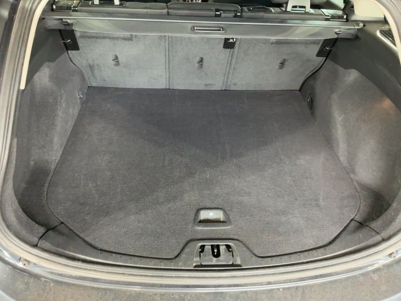 Volvo V60 2.0 D2 Kinetic 2018 – снимка 16