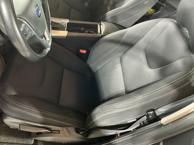 Volvo V60 2.0 D2 Kinetic 2018 – снимка 53