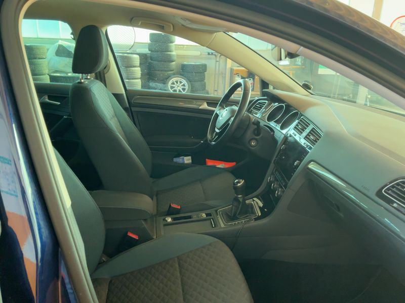 Volkswagen Golf VII 1.6 TDI IQ-DRIVE 2019 – снимка 17