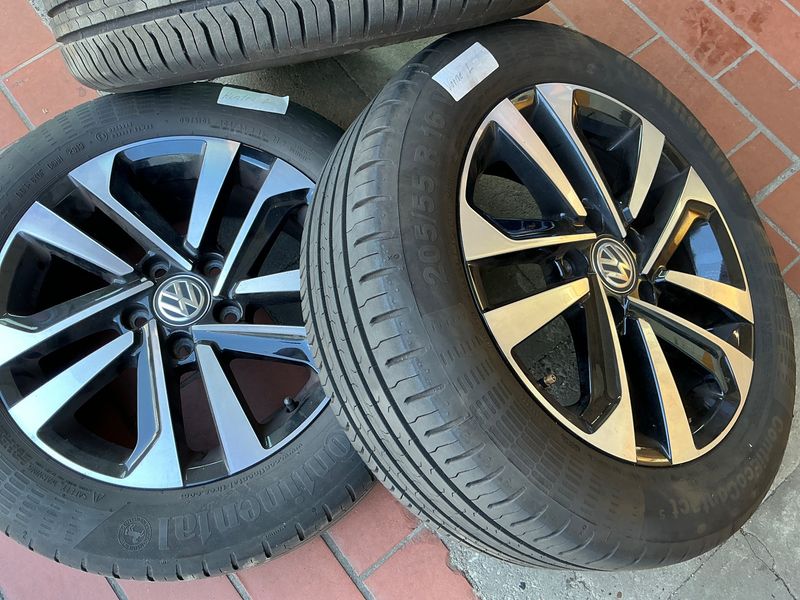 Volkswagen Golf VII 1.6 TDI IQ-DRIVE 2019 – снимка 15