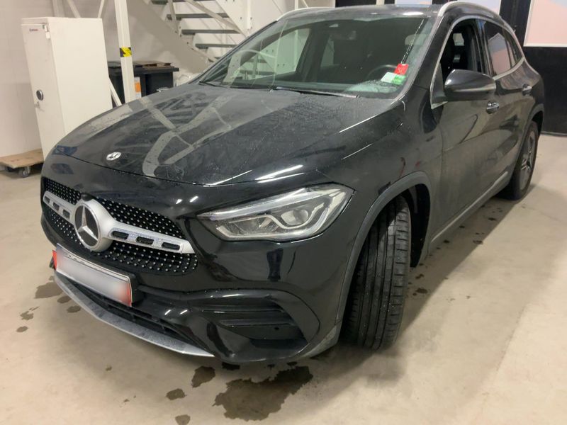 Mercedes-Benz GLA-Klasse GLA 220 d AMG Line 2022 – снимка 1