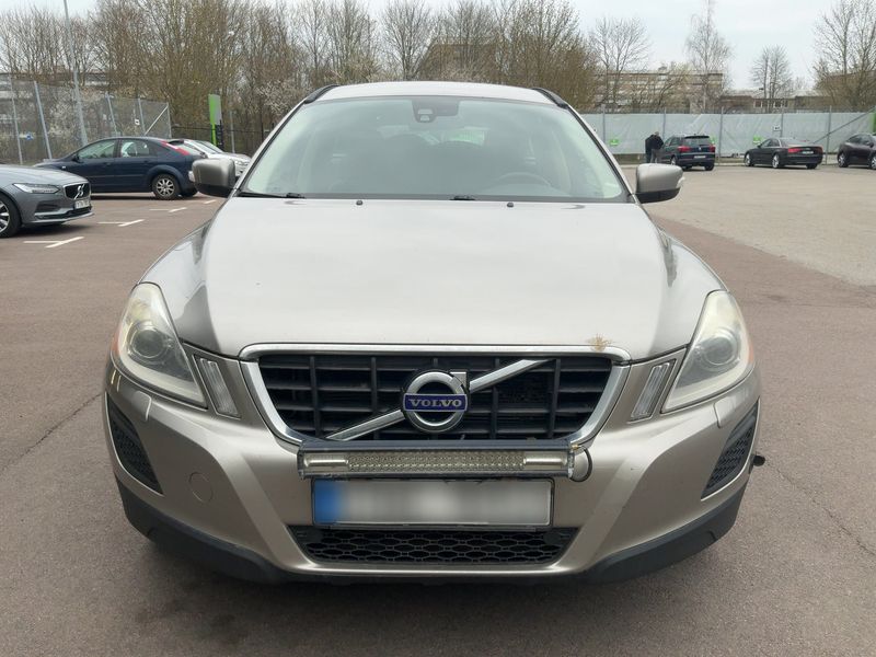 Volvo XC60 2.4 D4 Momentum AWD 2010 – снимка 14