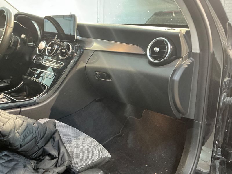 Mercedes-Benz C-Klasse C 180 T Avantgarde 2019 – снимка 23