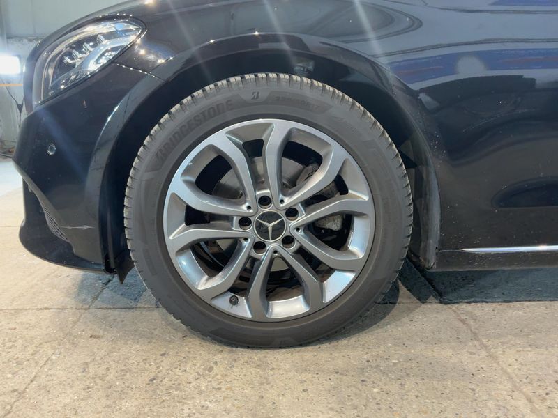 Mercedes-Benz C-Klasse C 180 T Avantgarde 2019 – снимка 3
