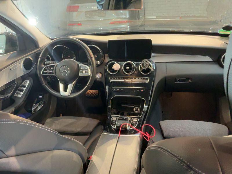 Mercedes-Benz C-Klasse C 180 T Avantgarde 2019 – снимка 17