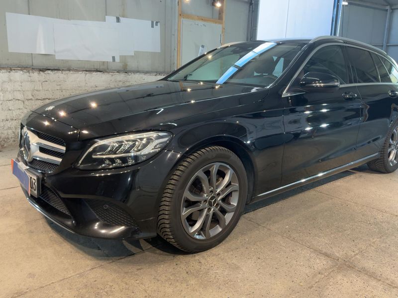 Mercedes-Benz C-Klasse C 180 T Avantgarde 2019 – снимка 2