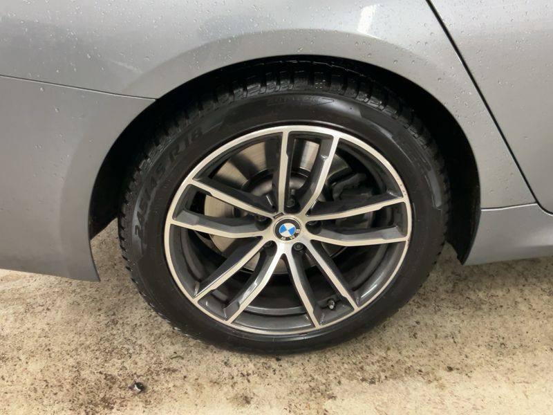 BMW 5er 530d Mild-Hybrid M Sport 2024 – снимка 9