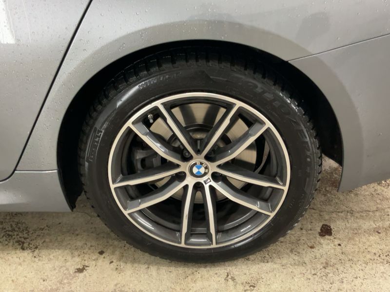 BMW 5er 530d Mild-Hybrid M Sport 2024 – снимка 5