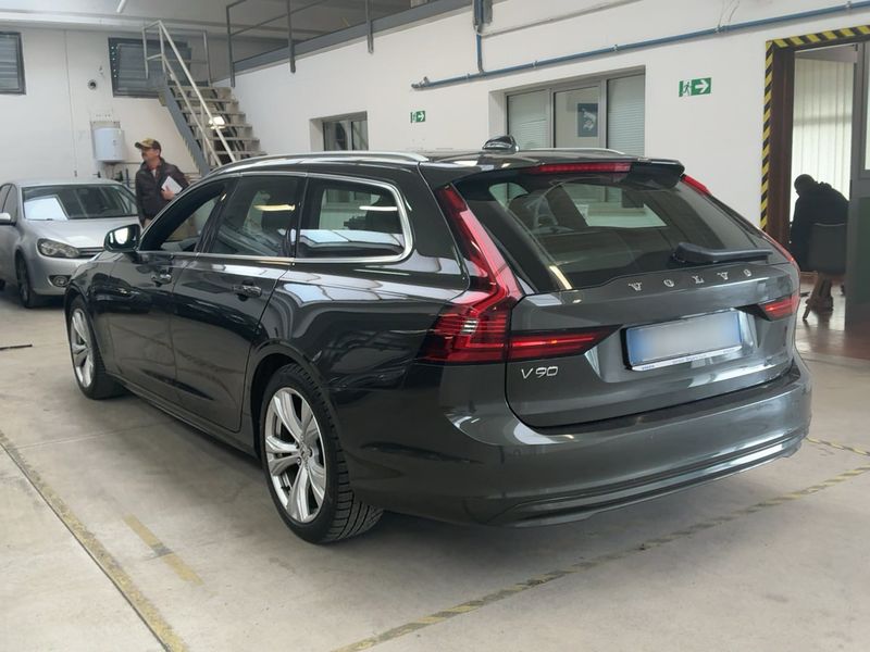 Volvo V90 2.0 D3 Momentum Business Pro 2020 – снимка 6