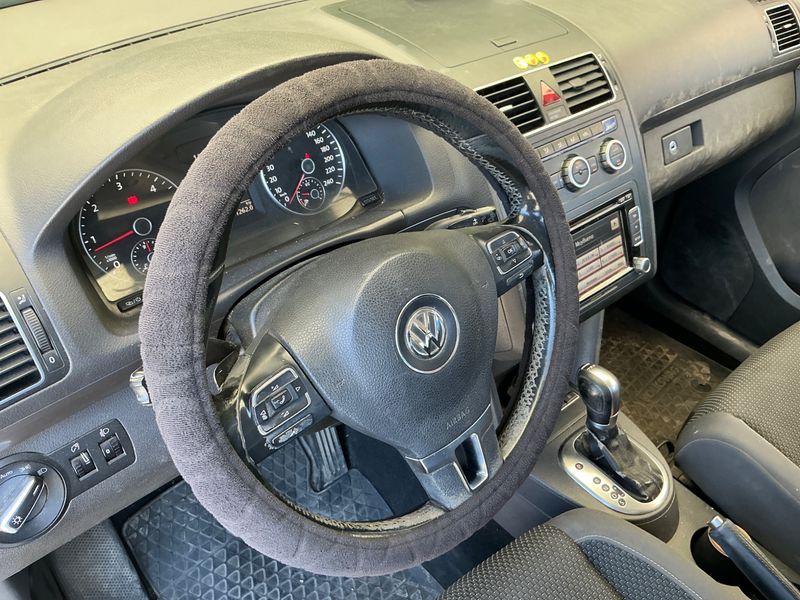 Volkswagen Touran 2.0 TDI Advance 2014 – снимка 35