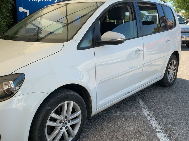 Volkswagen Touran 2.0 TDI Advance 2014 – снимка 2