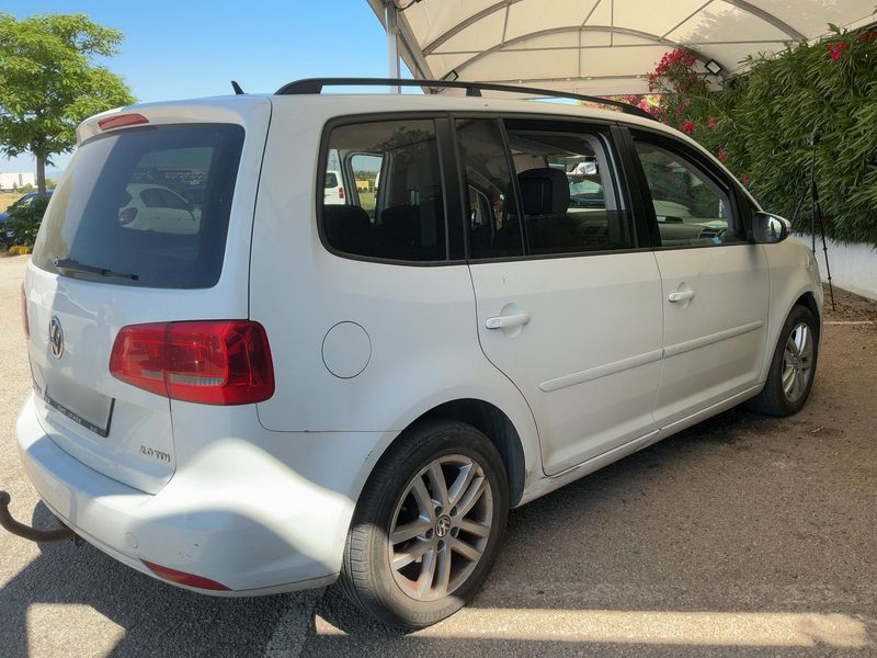Volkswagen Touran 2.0 TDI Advance 2014 – снимка 8