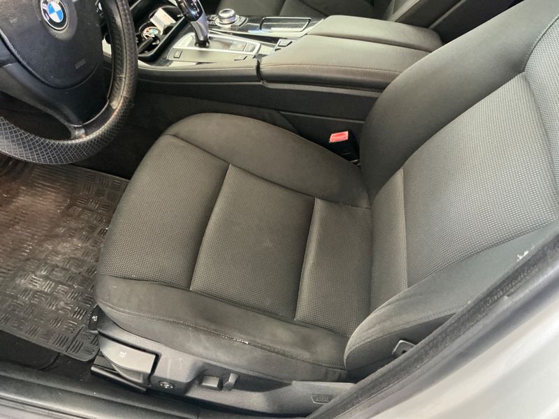 BMW 5er 520d 2011 – снимка 21