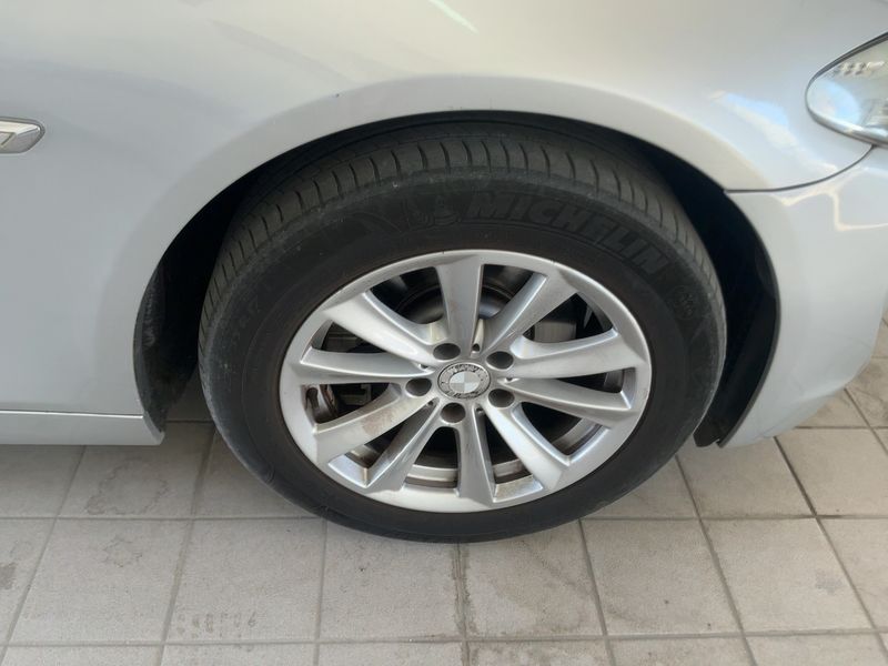 BMW 5er 520d 2011 – снимка 11