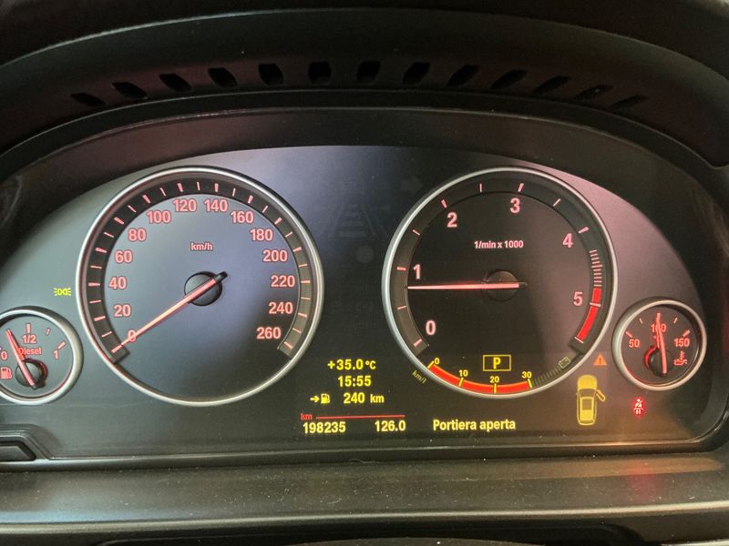 BMW 5er 520d 2011 – снимка 18