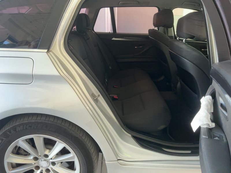 BMW 5er 520d 2011 – снимка 19