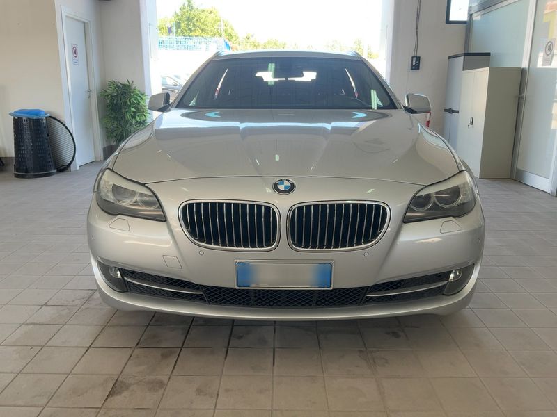 BMW 5er 520d 2011 – снимка 14