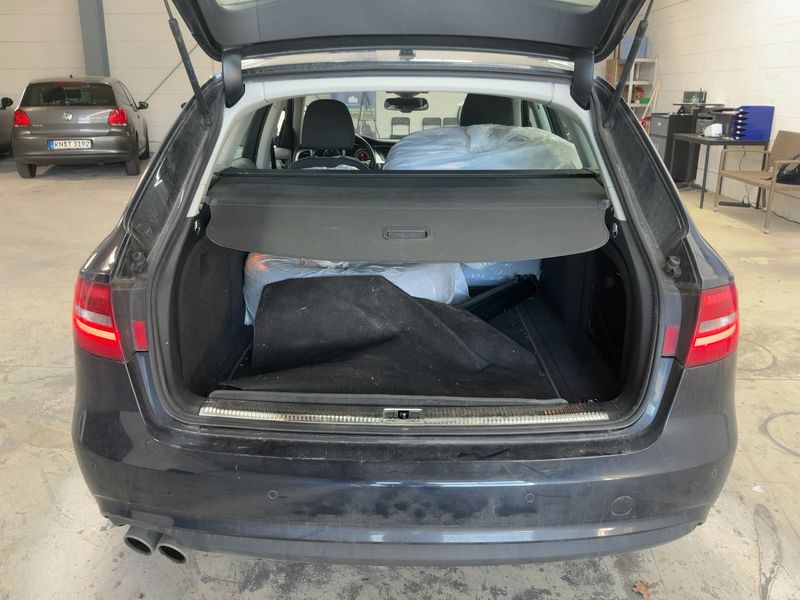 Audi A4 2.0 TDI quattro Ambiente 2015 – снимка 16