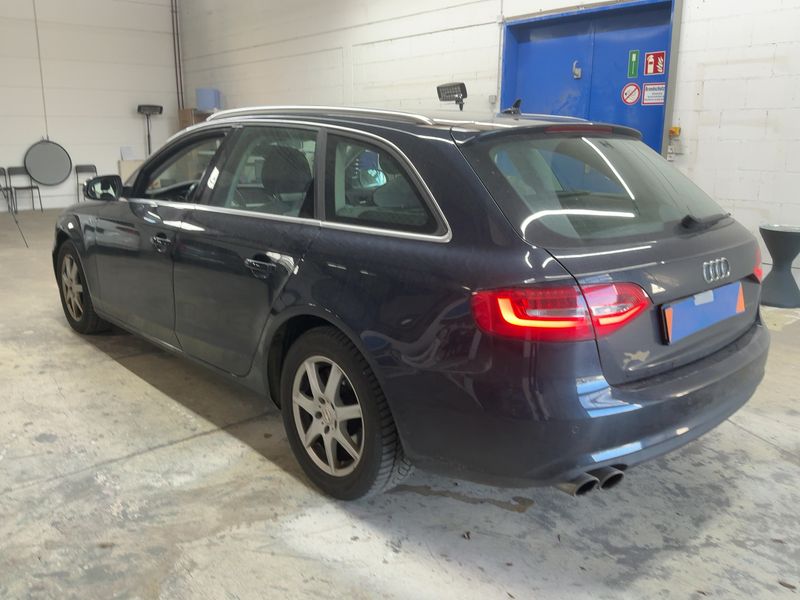 Audi A4 2.0 TDI quattro Ambiente 2015 – снимка 6