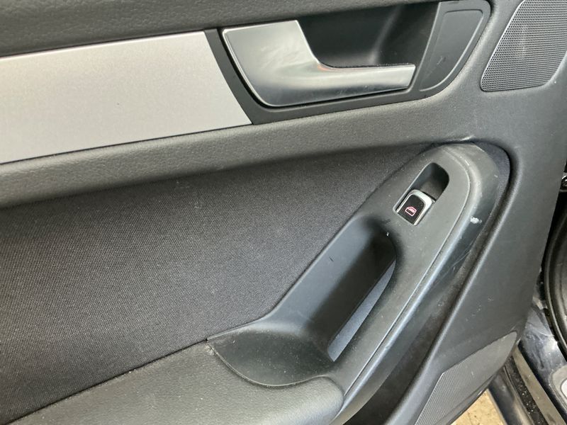 Audi A4 2.0 TDI quattro Ambiente 2015 – снимка 26