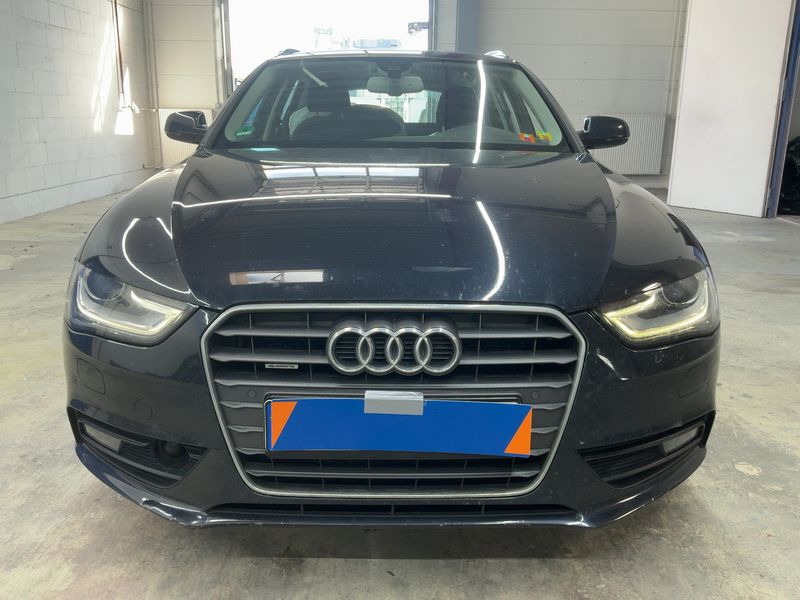 Audi A4 2.0 TDI quattro Ambiente 2015 – снимка 14