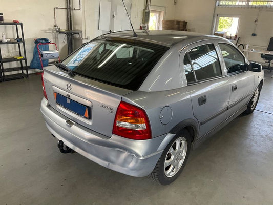 Opel Astra 1.6 Selection Comfort 2001 – снимка 2