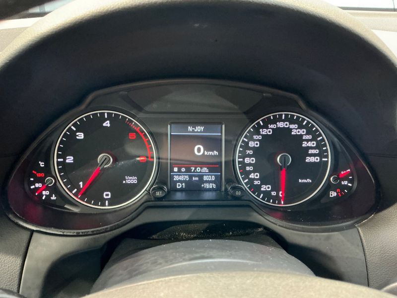 Audi Q5 2.0 TDI quattro 2013 – снимка 18