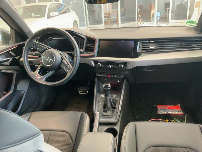Audi A1 Sportback 40 TFSI S line 2020 – снимка 17
