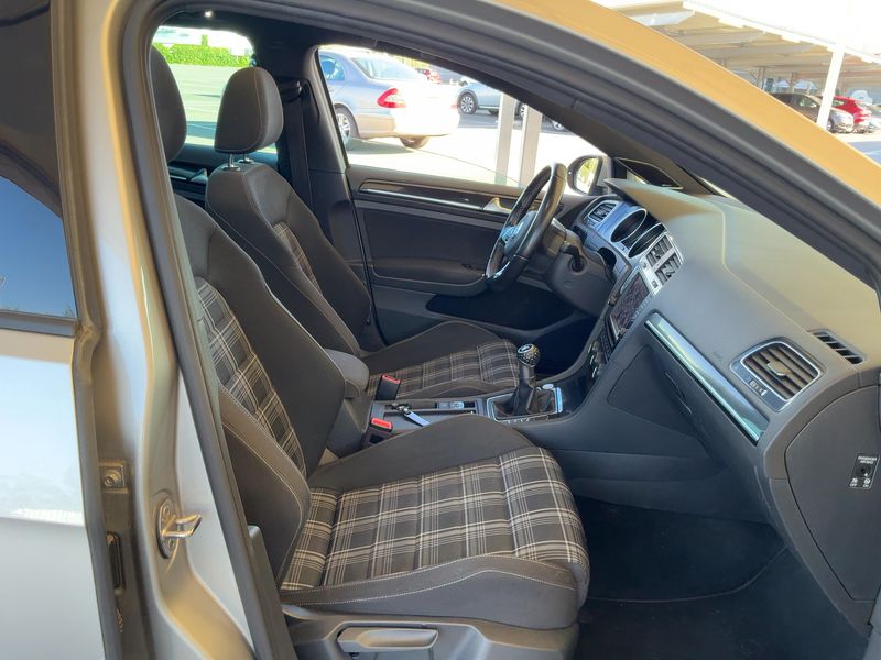 Volkswagen Golf VII 2.0 TDI GTD BlueMotion Tech 2017 – снимка 16