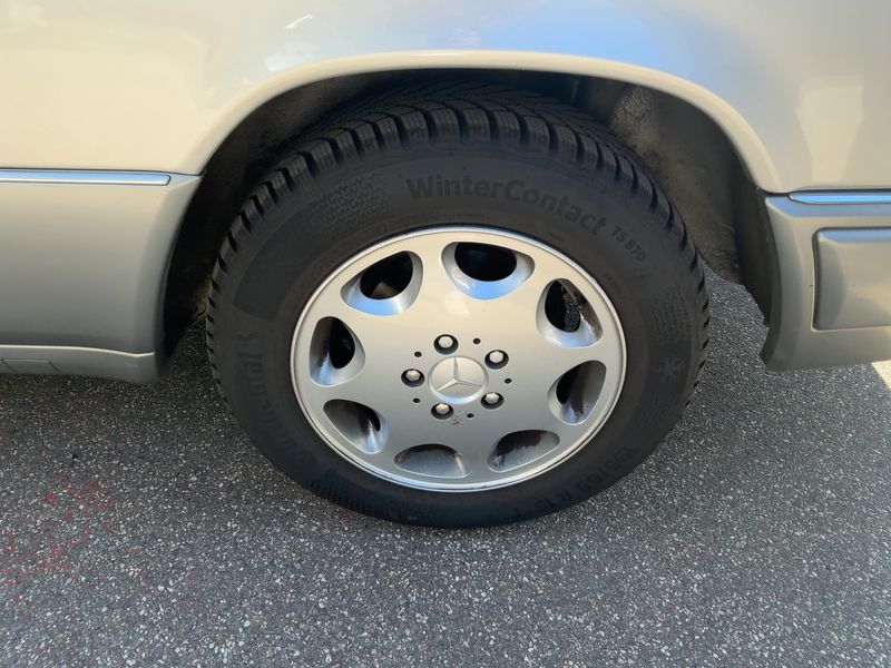 Mercedes-Benz E-Klasse 220 CE 1994 – снимка 5