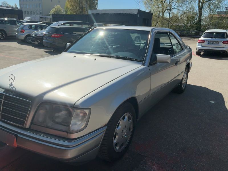 Mercedes-Benz E-Klasse 220 CE 1994 – снимка 2