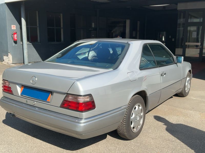 Mercedes-Benz E-Klasse 220 CE 1994 – снимка 8