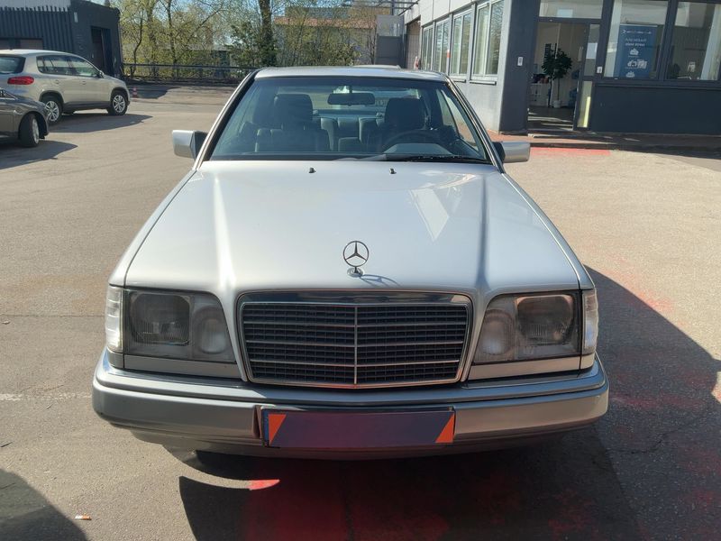 Mercedes-Benz E-Klasse 220 CE 1994 – снимка 14