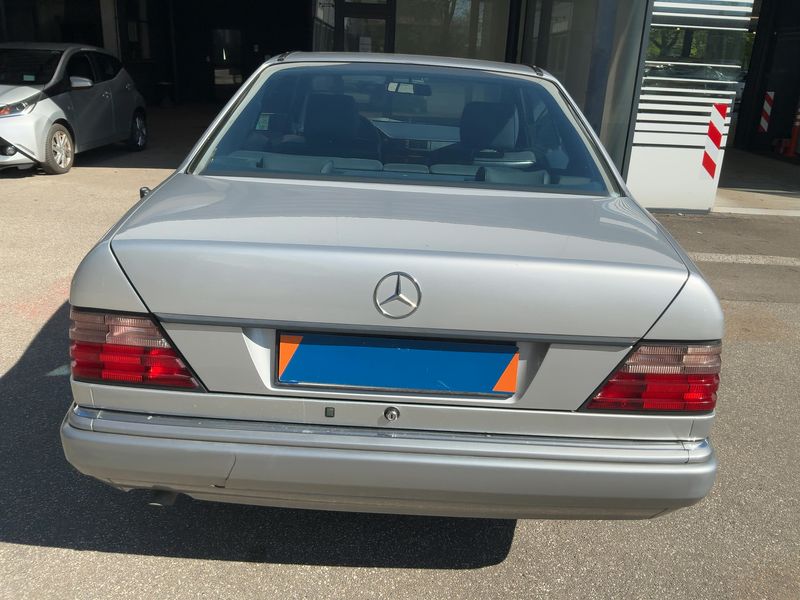 Mercedes-Benz E-Klasse 220 CE 1994 – снимка 7