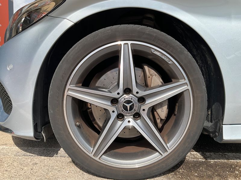 Mercedes-Benz C-Klasse C 220 d AMG Line 2016 – снимка 17