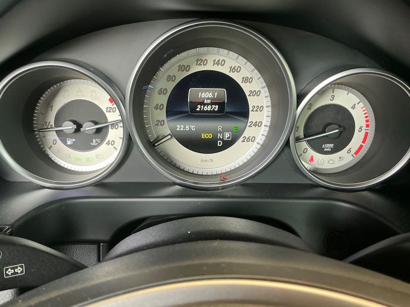 Mercedes-Benz E-Klasse E 350 CDI T BlueTEC Avantgarde 2015 – снимка 19