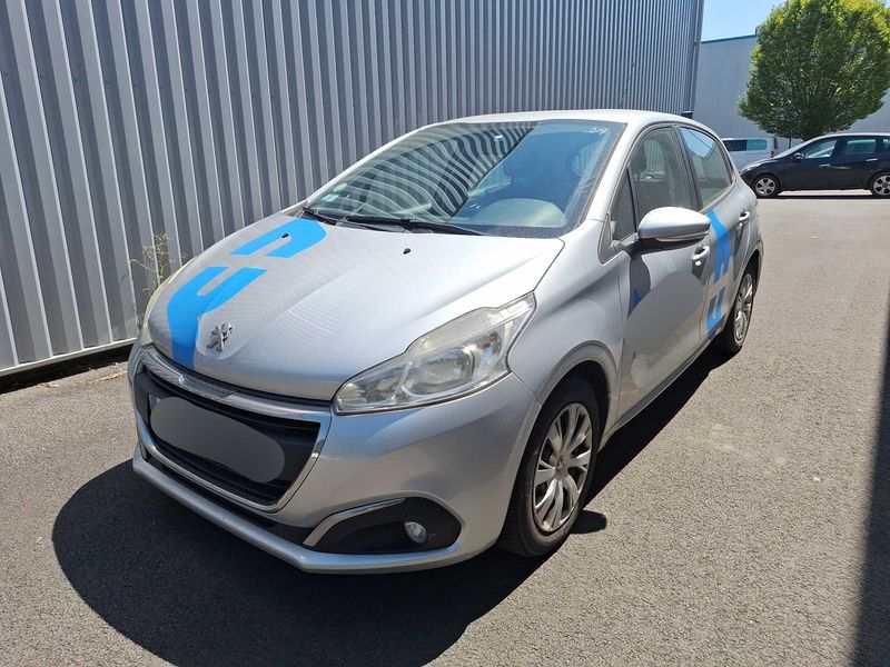 Peugeot 208 1.6 Blue-HDi Affaire Premium Pack 2017 – снимка 1