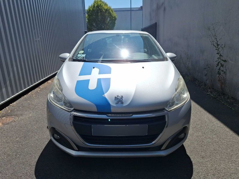 Peugeot 208 1.6 Blue-HDi Affaire Premium Pack 2017 – снимка 7