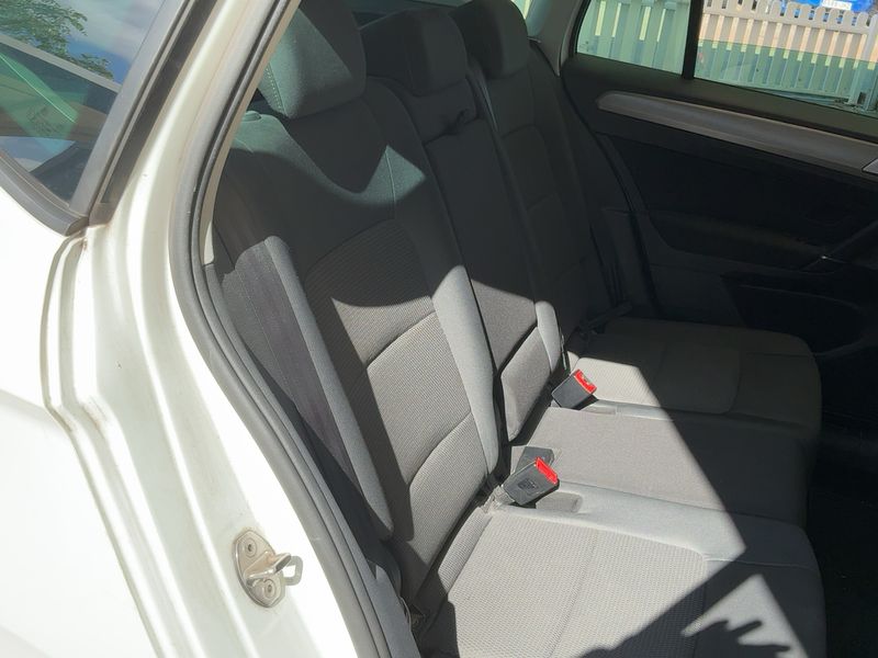 Volkswagen Golf VII Sportsvan 2.0 TDI Advance BlueMotion Tech 2017 – снимка 19