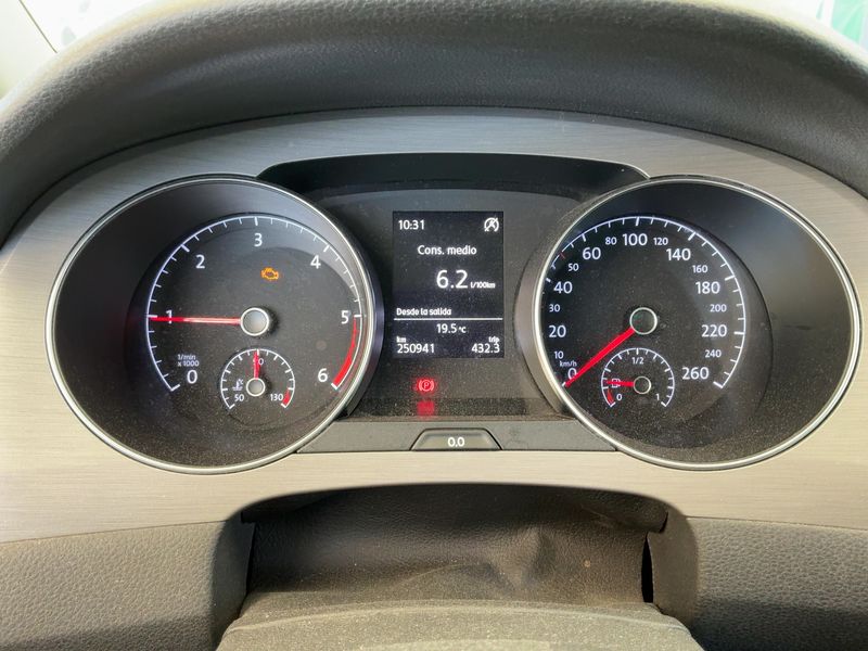 Volkswagen Golf VII Sportsvan 2.0 TDI Advance BlueMotion Tech 2017 – снимка 18